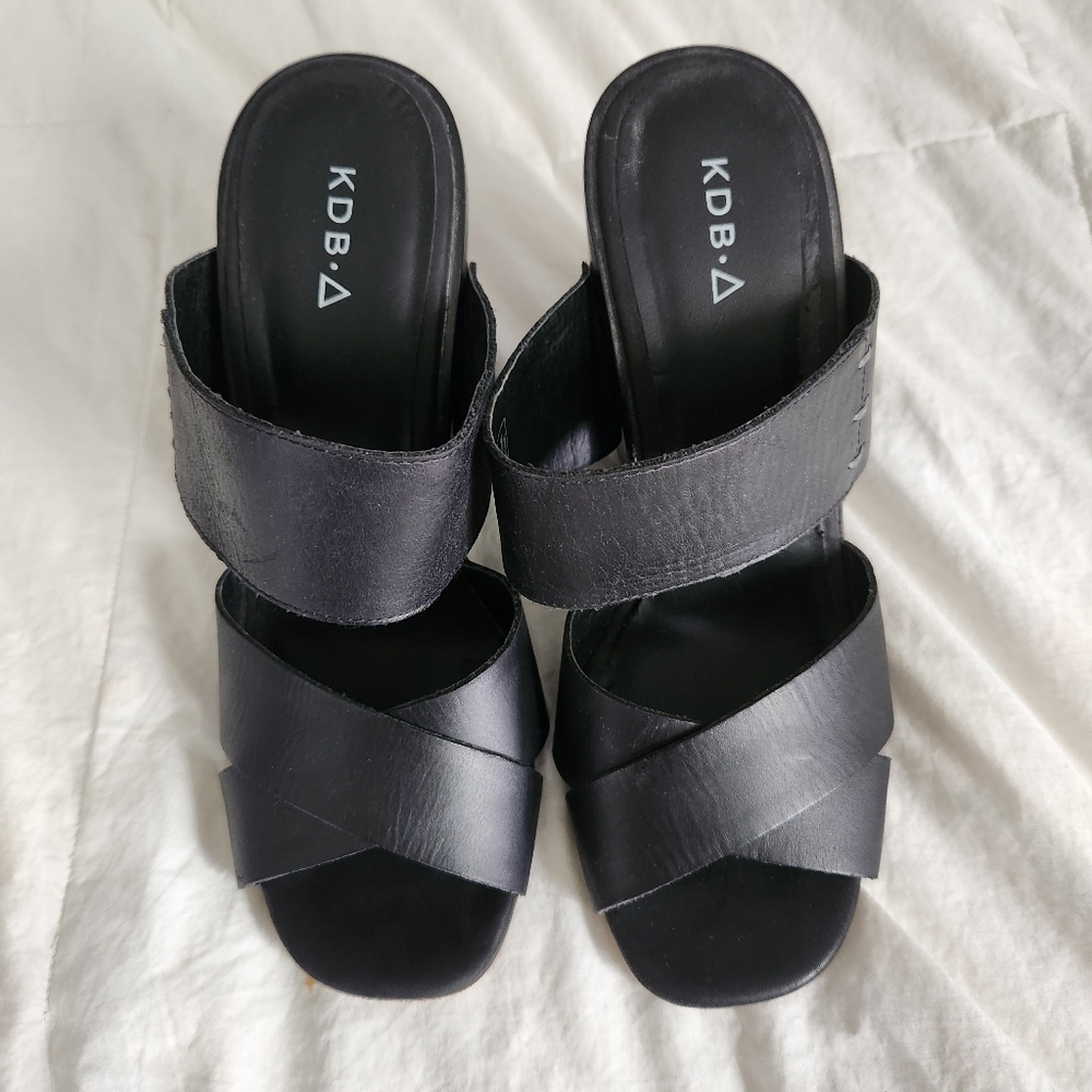 Kelsi Dagger Wedge Sandals Size 10 Black